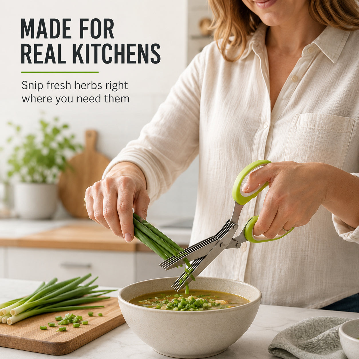 🌿 Kitchen Time-Saver: 5-Blade Stainless Steel Herb & Scallion Scissors with Cleaning Comb