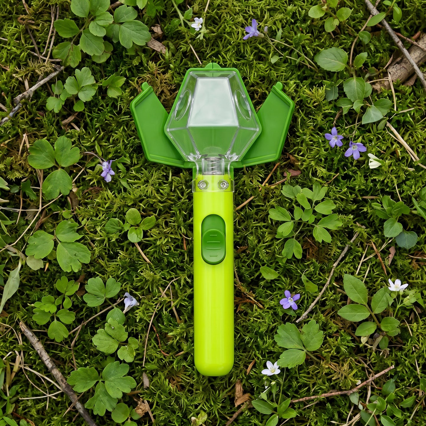 Kids Bug Catcher with 6X Magnifier