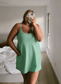 GREEN