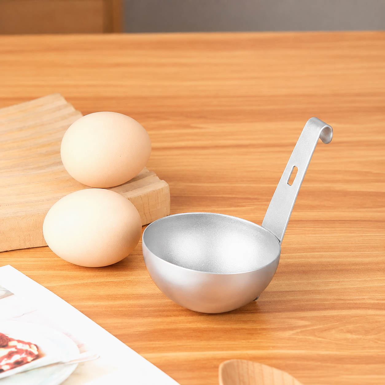🍳 Stainless Steel Egg Poacher Cup – Hanging Pan Egg Cooker for Perfect Round Eggs
