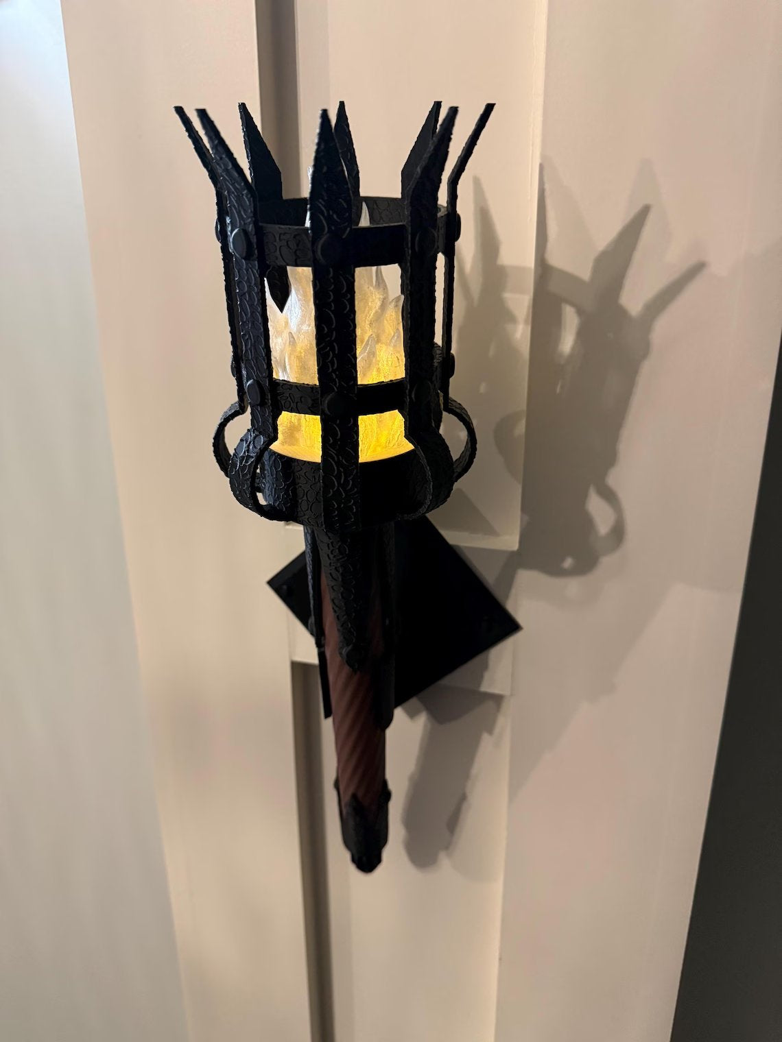 🔥Medieval Torch Wall Sconce: Battery LED Realistic Candle Light with Remote