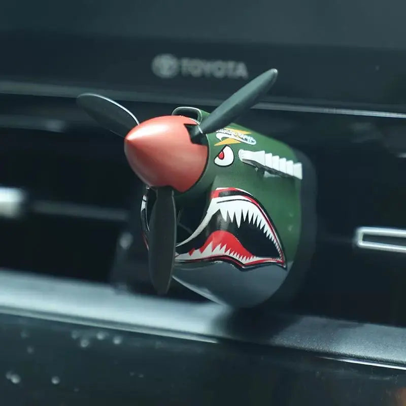 🛩️🚗P-40 Warhawk Creative Propeller Car Decor
